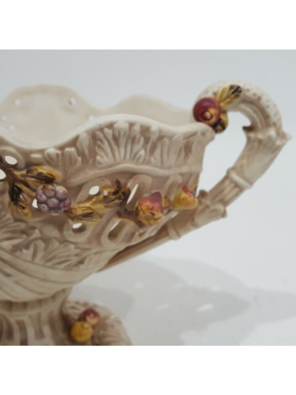 Lenwile Ardalt Porcelain Bowl #30741 White Floral Berries Cream French Country - Picture 4 of 12